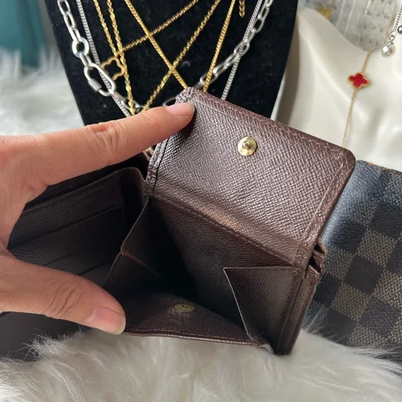 2 Louis Vuitton Mens Wallet - Picture 5 of 12
